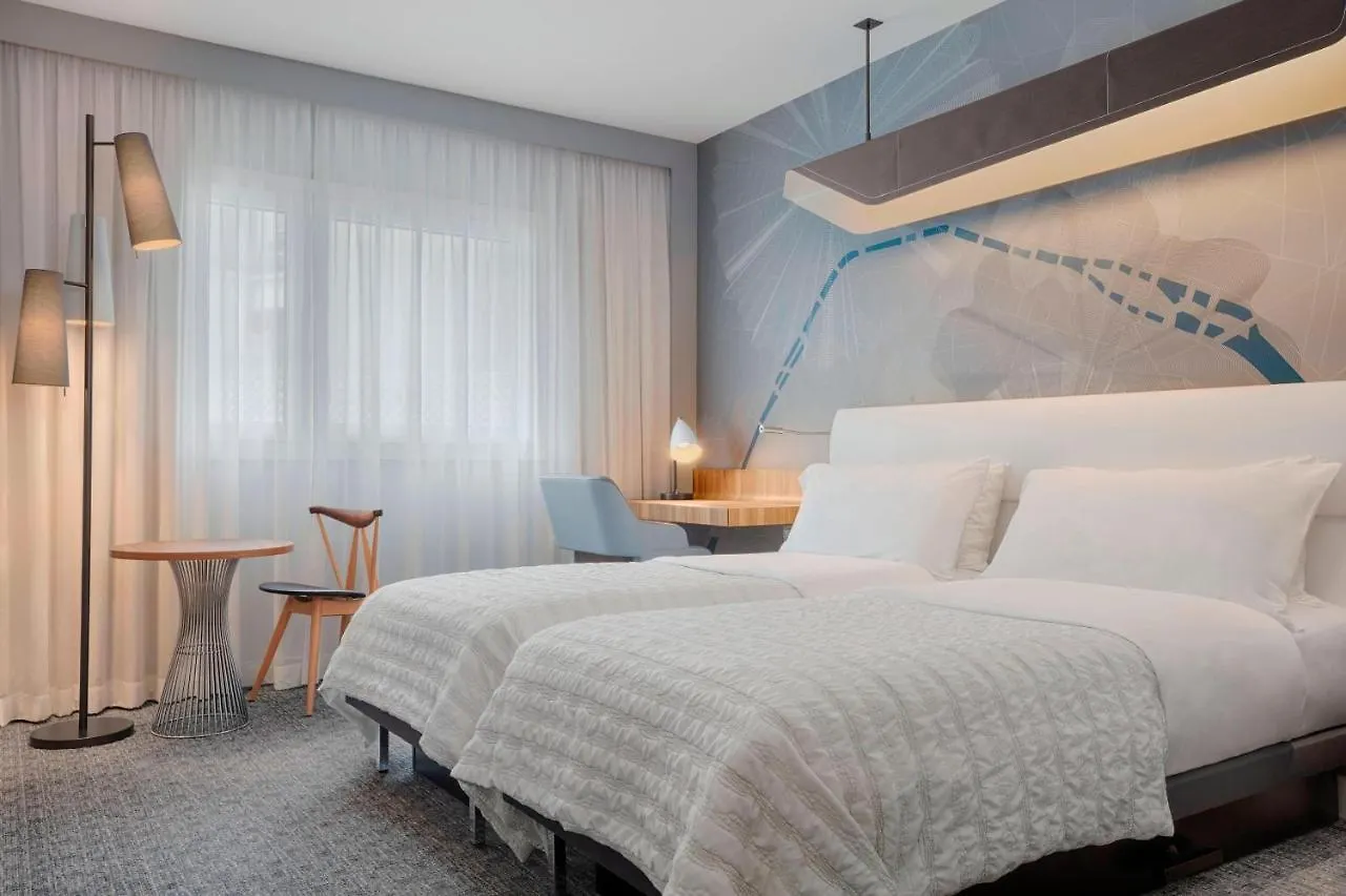 Le Méridien Etoile Paris Hotel