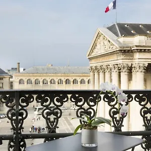 Les Dames Du Pantheon Париж