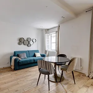 152 Sylvie - Superbe A París