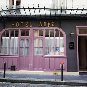 Anya Париж